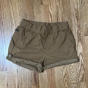 Columbia Taupe Shorts